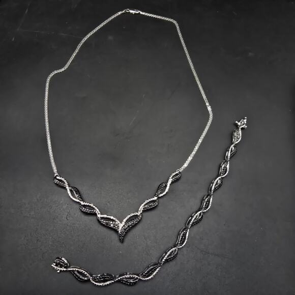 CU Black Silver Tone Diamond Chip Accent Bracelet Necklace Jewelry Set - Picture 10 of 11